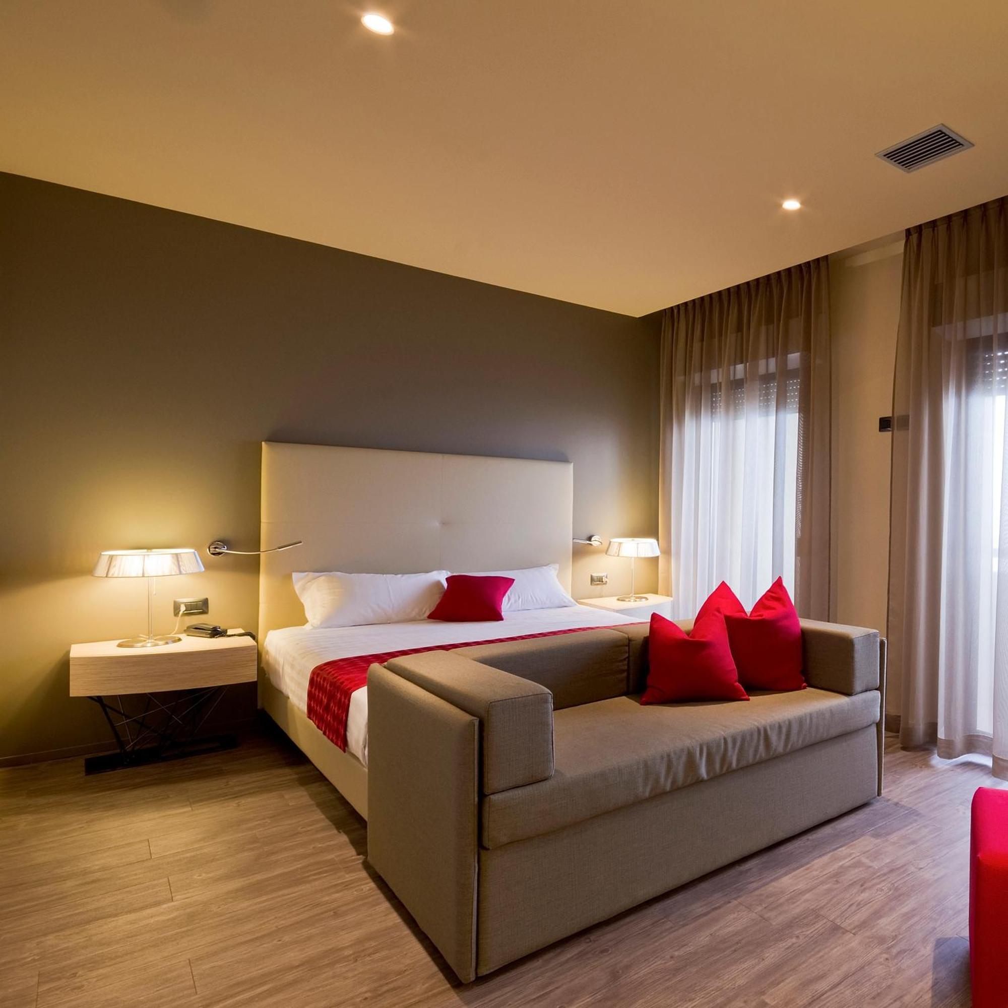 Hotel Italia Белариа-Игеа Марина Екстериор снимка